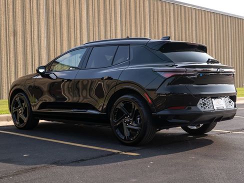 Used 2024 Chevrolet Equinox EV RS image 5