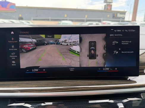 Used 2023 BMW X7 xDrive40i w/ Climate Comfort Package AWD/4WD image 34