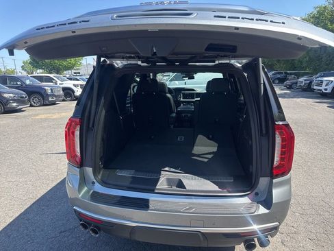 Used 2024 GMC Yukon Denali RWD image 16