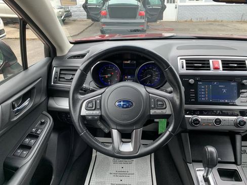 Used 2017 Subaru Outback 2.5i Premium image 16