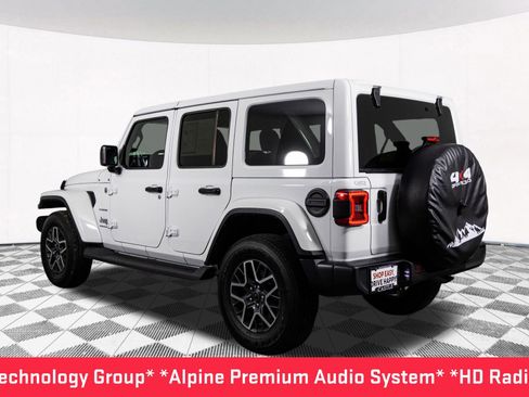 Used 2024 Jeep Wrangler Sahara w/ Technology Group image 15