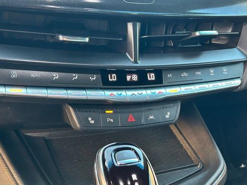 Used 2023 Cadillac CT4 V w/ Technology Package RWD image 36