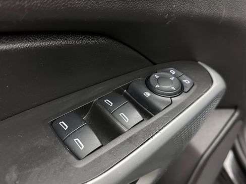 Used 2025 Chevrolet Trax RS w/ Driver Confidence Package FWD image 11