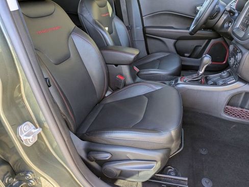 Used 2019 Jeep Compass Trailhawk w/ Leather Interior Group image 18