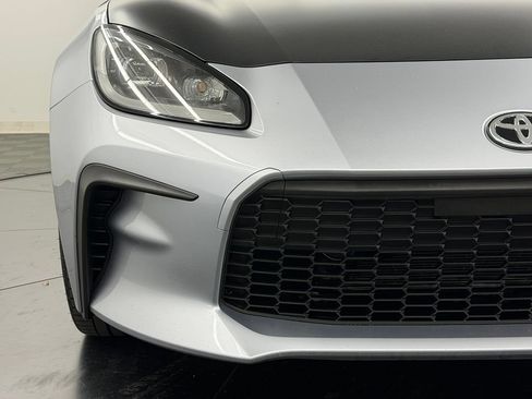 Certified 2025 Toyota GR86 Premium w/ ALL Weather Mat Package (TMS) RWD image 9