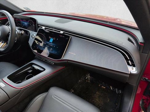 Certified 2025 Mercedes-Benz E 53 AMG e 4MATIC Sedan image 24