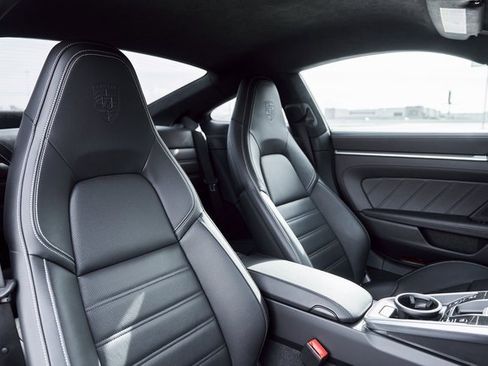 Used 2024 Porsche 911 Turbo image 37