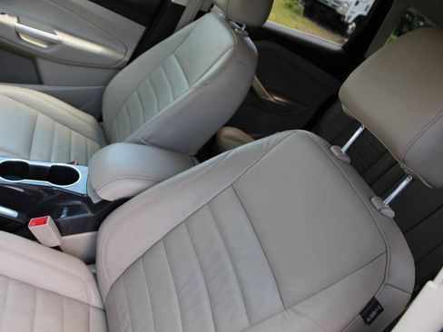 Used 2015 Ford Escape Titanium AWD/4WD image 18