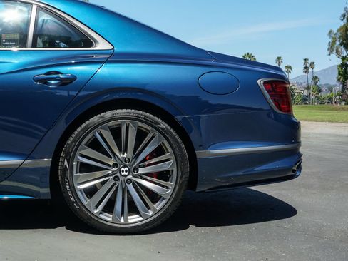 New 2025 Bentley Flying Spur Plug-In Hybrid AWD/4WD image 4