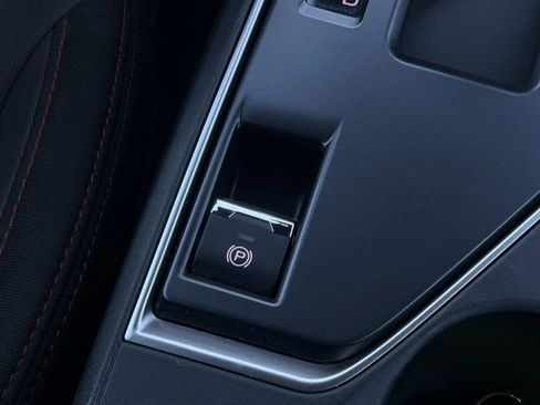 Used 2025 Subaru Impreza 2.0i Sport image 32