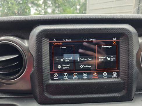 Used 2022 Jeep Wrangler Unlimited Sport AWD/4WD image 7