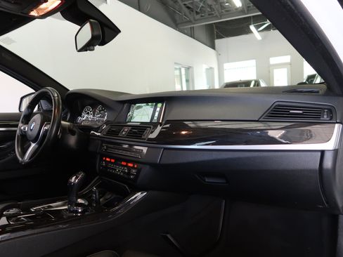 Used 2014 BMW 550i Sedan RWD image 33