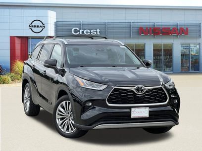 Used 2024 Toyota Highlander Platinum