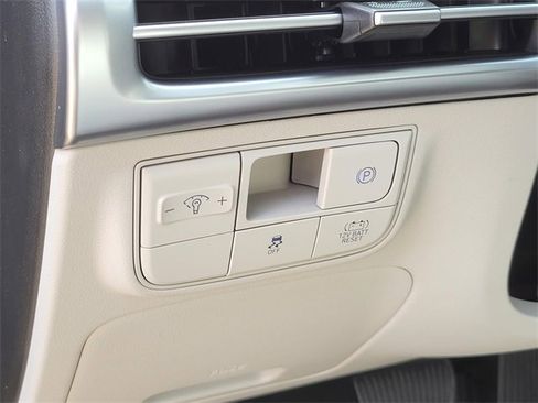 New 2026 Hyundai Tucson Blue SE image 15