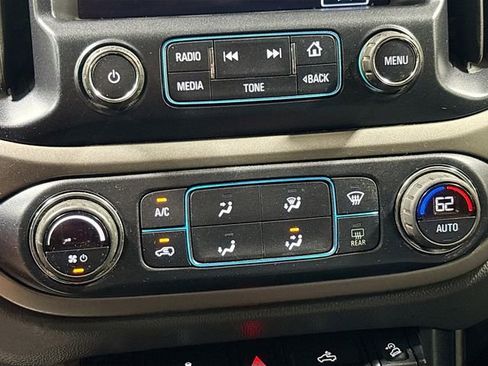 Used 2018 Chevrolet Colorado Z71 AWD/4WD image 18