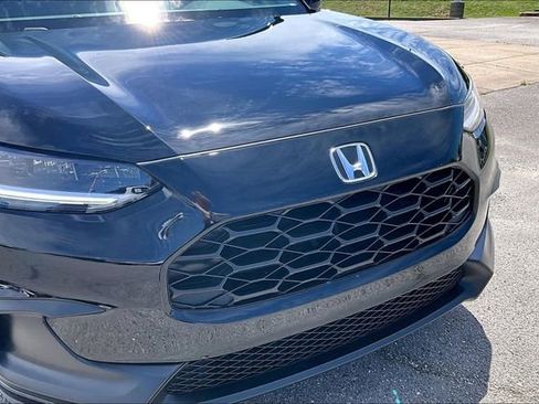 Certified 2025 Honda HR-V LX image 29