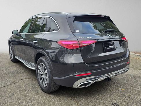 Used 2026 Mercedes-Benz GLC 300 4MATIC image 5