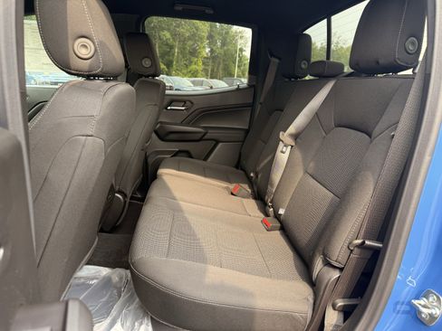 New 2026 GMC Canyon Elevation w/ Convenience Package image 18