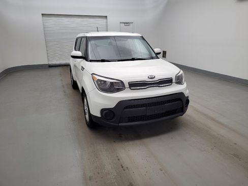 Used 2019 Kia Soul w/ Convenience Package image 14