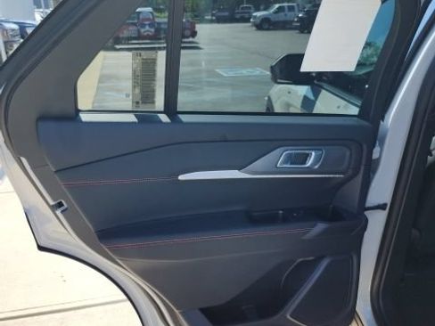 New 2027 Ford Explorer ST-Line w/ Premium Package AWD/4WD image 31