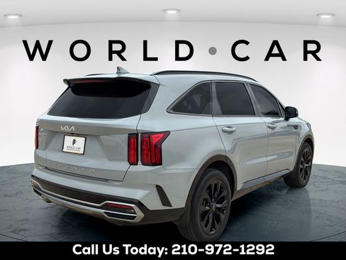 Used 2022 Kia Sorento SX FWD image 3