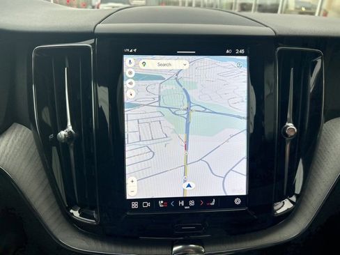 Certified 2025 Volvo XC60 B5 Plus image 22