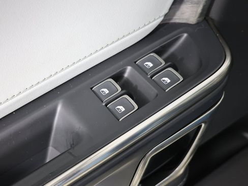 Used 2022 Rivian R1T Adventure image 21