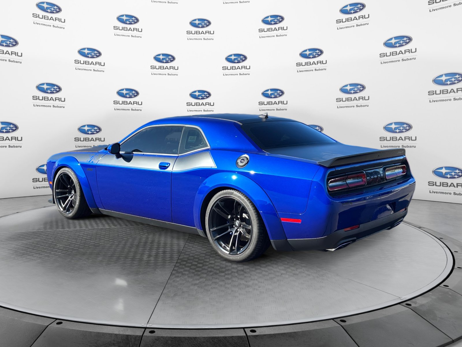 Used 2021 Dodge Challenger R/T Scat Pack RWD image 4
