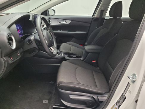 Used 2024 Kia Forte LXS image 17