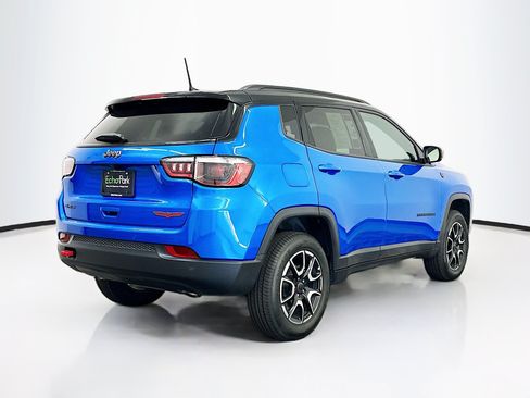 Used 2025 Jeep Compass Trailhawk AWD/4WD image 9