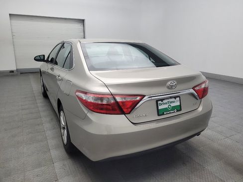 Used 2017 Toyota Camry LE FWD image 5