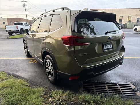 Certified 2023 Subaru Forester Premium AWD/4WD image 6