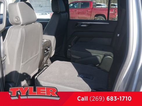 New 2026 Chevrolet Suburban Premier w/ Sun And Tow Package AWD/4WD image 42