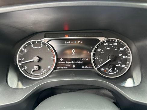 Used 2023 Nissan Rogue S image 26