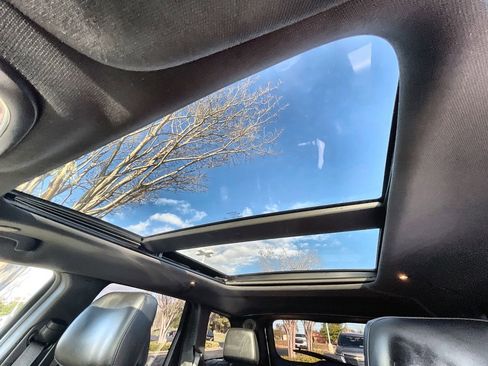 Used 2022 Jeep Grand Cherokee Limited w/ Trailer Tow Group IV image 19