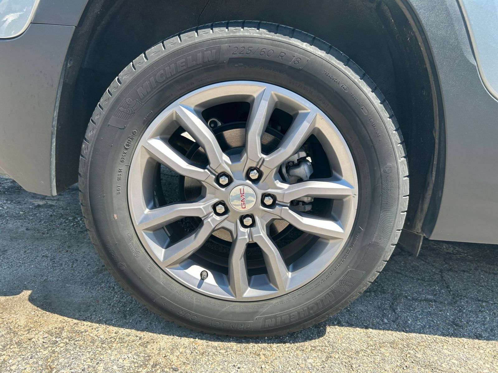 Used 2024 GMC Terrain SLT AWD/4WD image 24