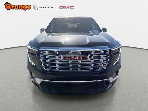 New 2026 GMC Acadia Denali w/ Super Cruise Package FWD image 8