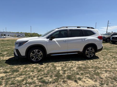 New 2026 Subaru Ascent Touring AWD/4WD image 4