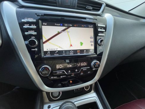Used 2018 Nissan Murano S FWD image 20