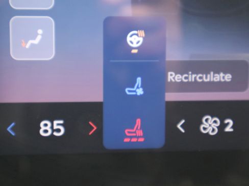 Used 2024 Lincoln Nautilus Reserve w/ Equipment Group 202A image 22