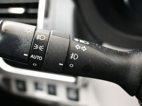 Used 2017 Subaru Forester 2.5i Limited image 28