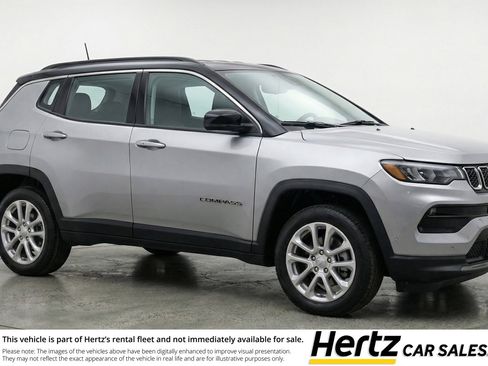 Used 2025 Jeep Compass Limited image 1