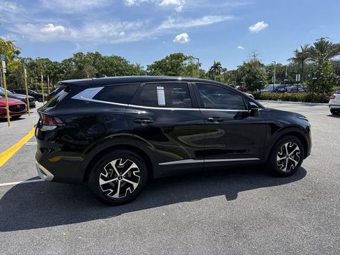 Used 2024 Kia Sportage EX image 5