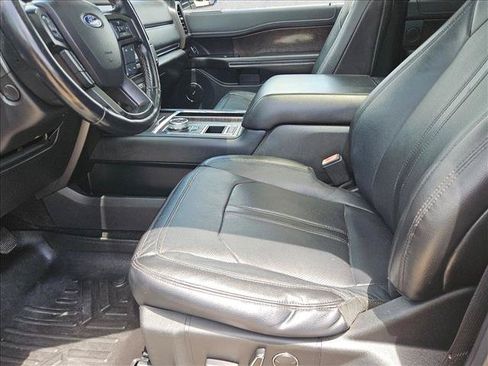 Used 2018 Ford Expedition Limited RWD image 16