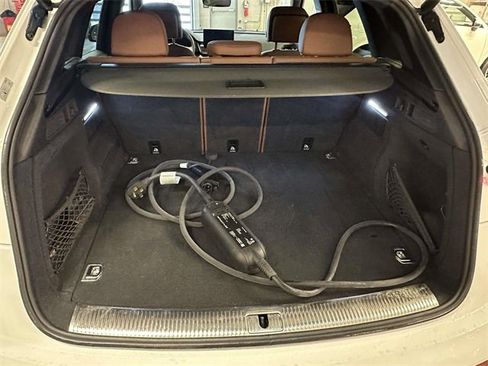 Used 2021 Audi Q5 e Premium Plus w/ Premium Plus Package image 14