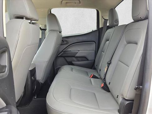 Used 2022 Chevrolet Colorado W/T w/ WT Convenience Package AWD/4WD image 17