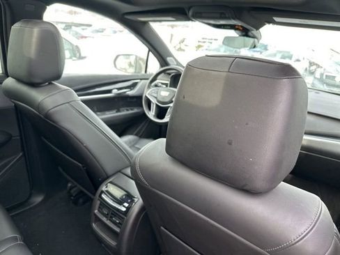 Certified 2023 Cadillac XT5 Premium Luxury image 11