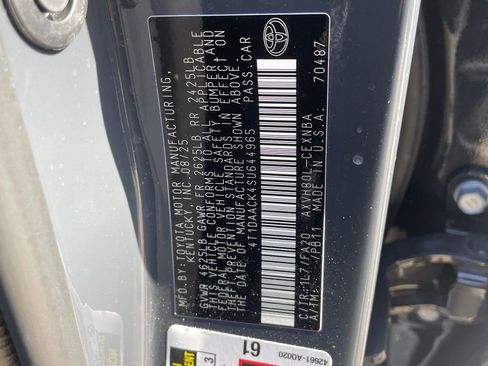 Used 2025 Toyota Camry LE image 19