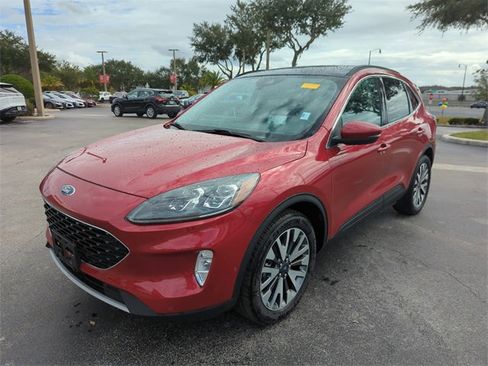 Used 2020 Ford Escape Titanium w/ Titanium Premium Package 2.0 image 9