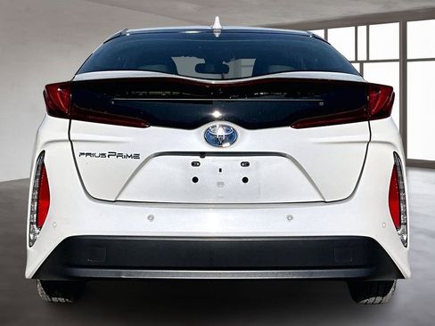 Used 2019 Toyota Prius Prime Advanced image 5